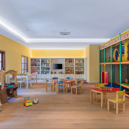 Elysium Otel Pafos Dış mekan fotoğraf The Kids Club