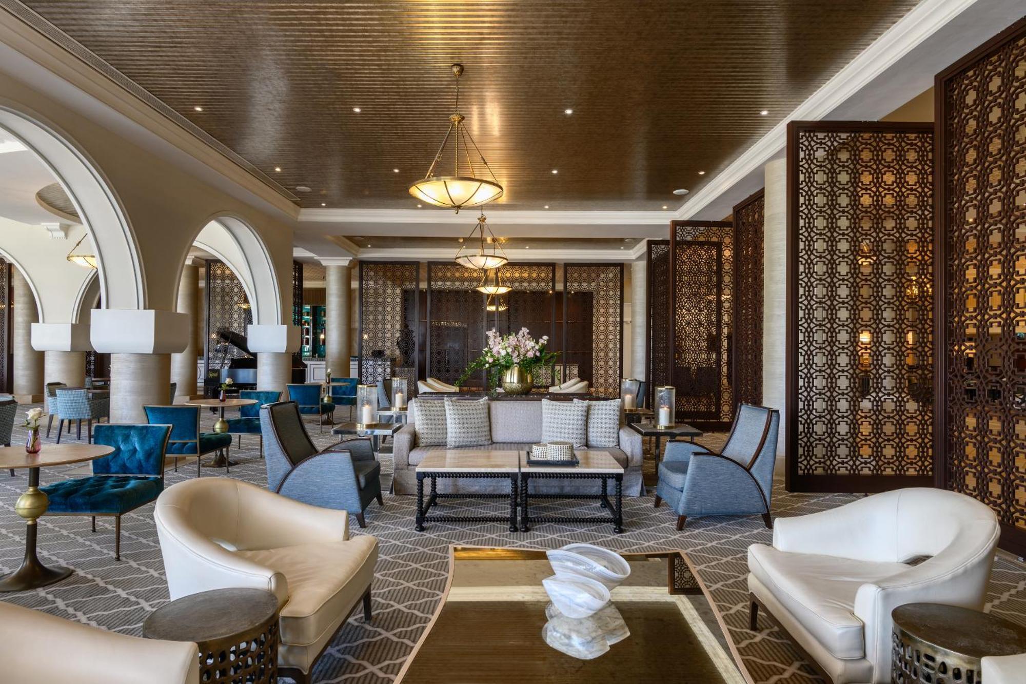 Elysium Otel Pafos Dış mekan fotoğraf The lobby of the hotel