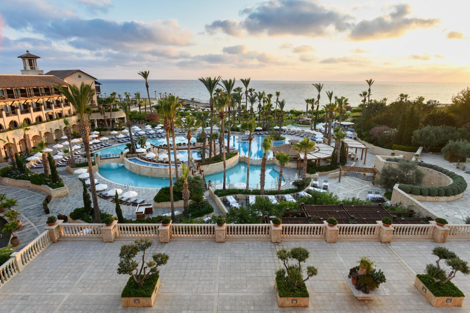 Elysium Otel Pafos Dış mekan fotoğraf The Westin Resort and Villas, Malta